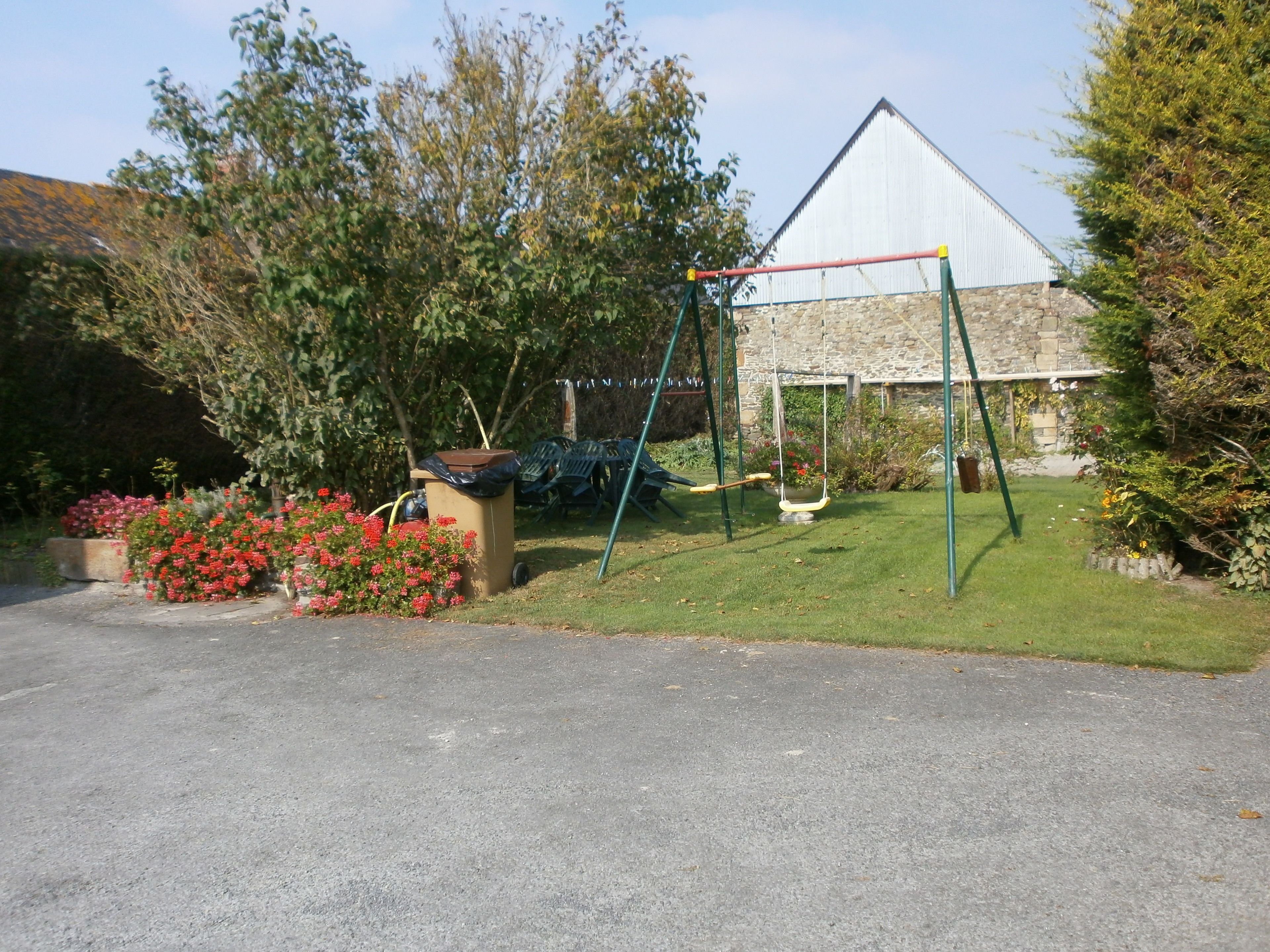 Children’s play area – outdoor