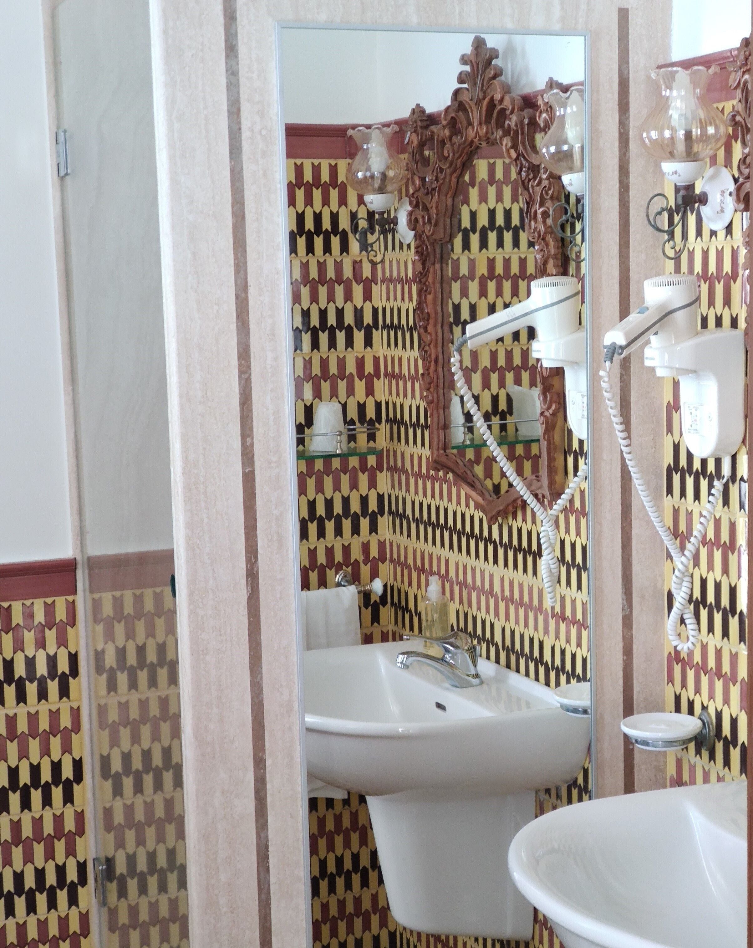 standard double room, sea view | bathroom | deep-soaking bathtub, eco-friendly toiletries, hair dryer, bidet