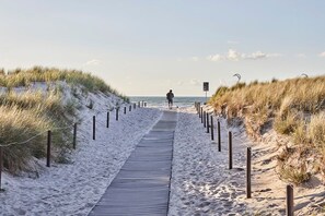 Beach/ocean view - Baltic Hideaway Beach Hotel Warnemünde (Rostock)