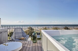 Sky Suite with rooftop Terrace, Whirlpool and Sea View | 1 Schlafzimmer, hochwertige Bettwaren