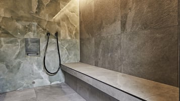 Un sauna, baño turco