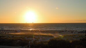 On the beach - Baltic Hideaway Beach Hotel Warnemünde (Rostock)