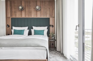 Ropa de cama de alta calidad y artículos del minibar gratis 
