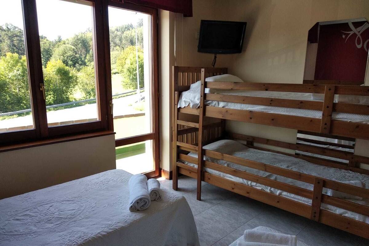 Traditional Double or Twin Room | Blackout drapes, free WiFi