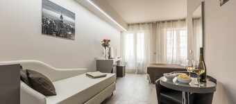 Astoria Deluxe Rooms,,Check in presso L’Hotel Astoria, Via Fratelli Rosselli 14 ,,