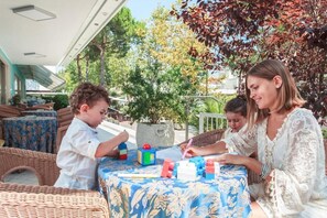 Breakfast, lunch, dinner served; Italian cuisine  - Hotel Stacchini (Cesenatico)