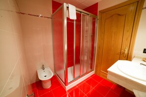 Chambre Double ou avec lits jumeaux | Salle de bain