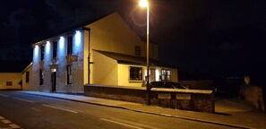 Front of property - Saracens House Bed & Breakfast (Poulton-le-Fylde)