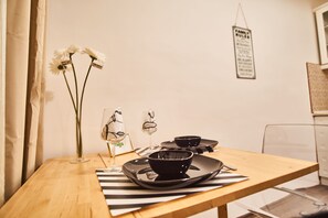 In-room dining - Baron Apartment Budapest (Budapest)