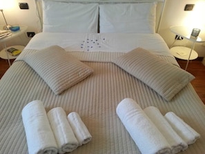 Egyptian cotton sheets, bed sheets