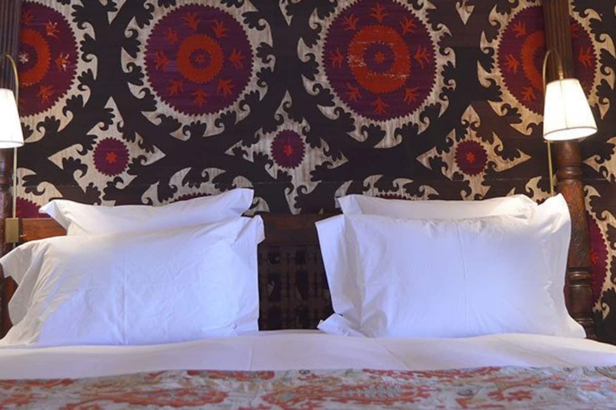 Suite, Terrace, Beach View (Iris) | In-room safe, individually decorated, individually furnished