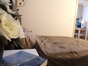 1 habitación, tabla de planchar con plancha, wifi y ropa de cama
