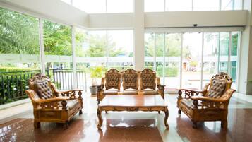 Sala de estar en el lobby