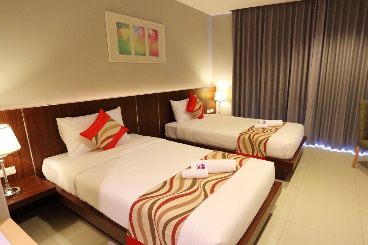 Deluxe Twin Room | Desk, soundproofing, rollaway beds, free WiFi