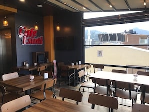 Free daily buffet breakfast