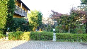 Property grounds - La Pergola (Zibido San Giacomo)