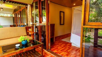 1 bedroom, desk, laptop workspace, free WiFi