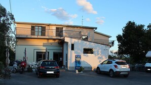 Front of property - Follow Me B&B (San Salvo)