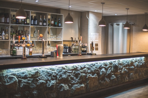 Bar (di hartanah)
