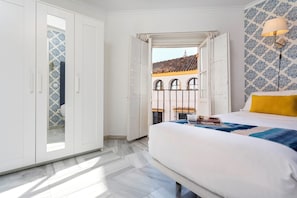 4 chambres, fer et planche à repasser, Wi-Fi, literie fournie