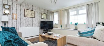 Stilvolle Penthouse-Wohnung, kurzer Fußweg zum fabelhaften Strand, Pubs und Restaurants