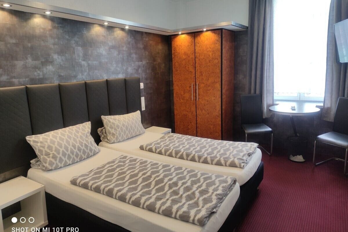 Superior Double Room, Private Bathroom, City View | Room amenity