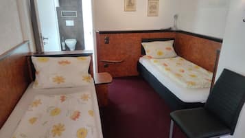 Standard Twin Room, Private Bathroom, City View | In-room safe, desk, soundproofing, free WiFi