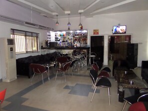 Bar (in der Unterkunft)