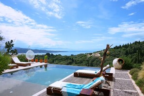 Outdoor pool - Sinium Luxury Villa, stunning Sea View villa at Sinies, Corfu (Corfu)
