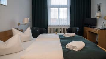 Doppelzimmer | Zimmersafe, Schreibtisch, kostenloses WLAN, BettwÀsche