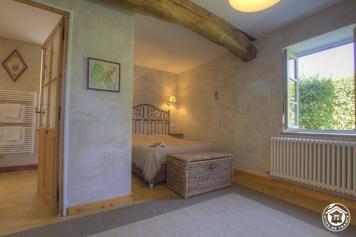 Superior Double Room | Desk, blackout drapes, soundproofing, iron/ironing board (on request)