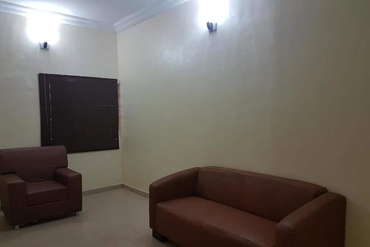 Business Suite, 1 Queen Bed, Non Smoking