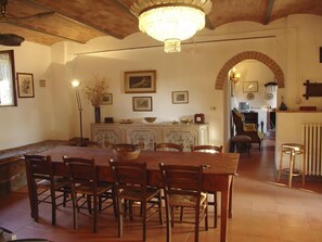 Villa, 6 Schlafzimmer, Nichtraucher | Wohnbereich | Flachbildfernseher, DVD-Player