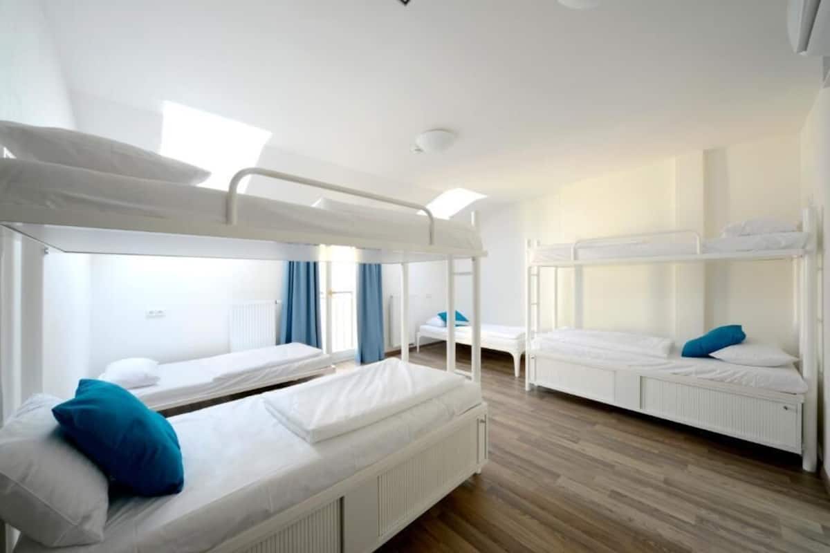1 bedroom, soundproofing, iron/ironing board, free WiFi