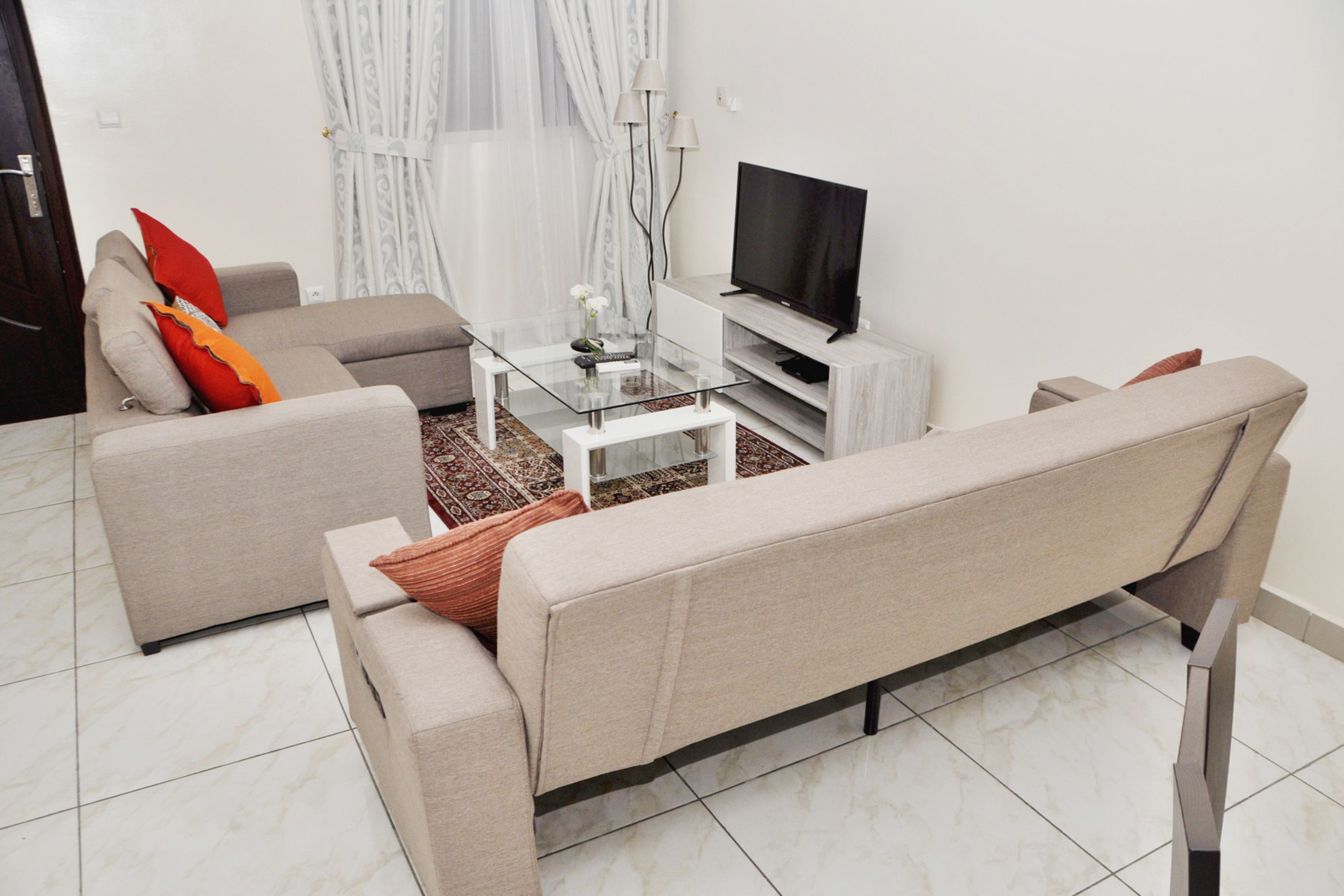 Senior-lejlighed - 2 queensize-senge | Opholdsområde