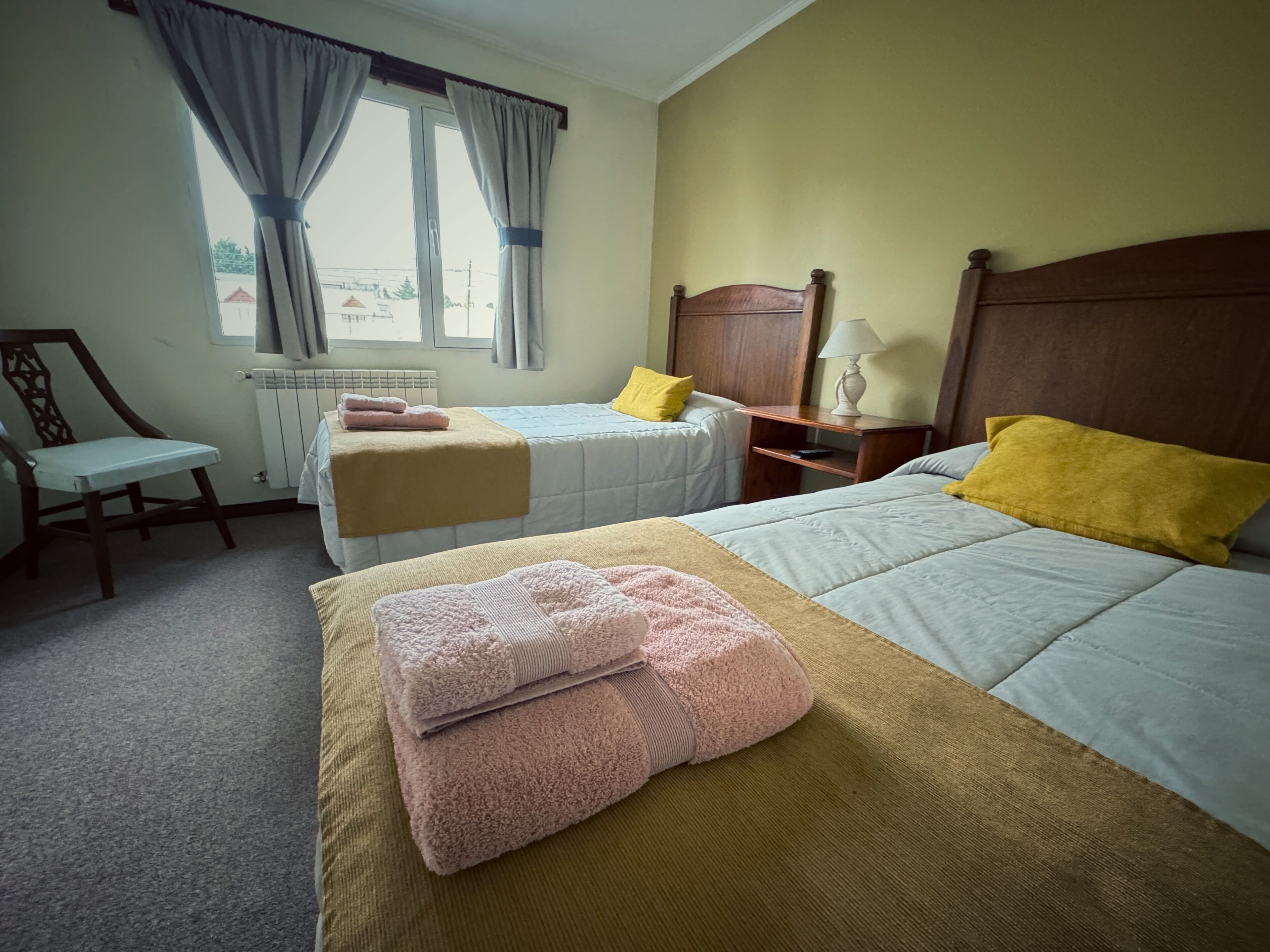 Hab. Doble Twin Superior | Down duvets, blackout curtains, free WiFi, bed sheets
