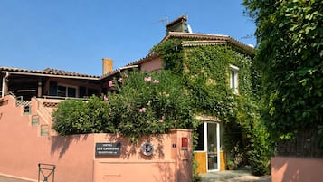 Façade de l’hébergement