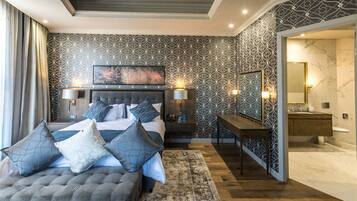 خزنة داخل الغرفة ومكتب وواي فاي مجانًا وملاءات أسرّة