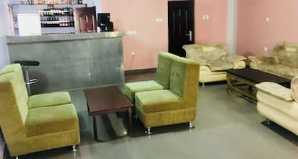 Cossy Hotel & Suite
