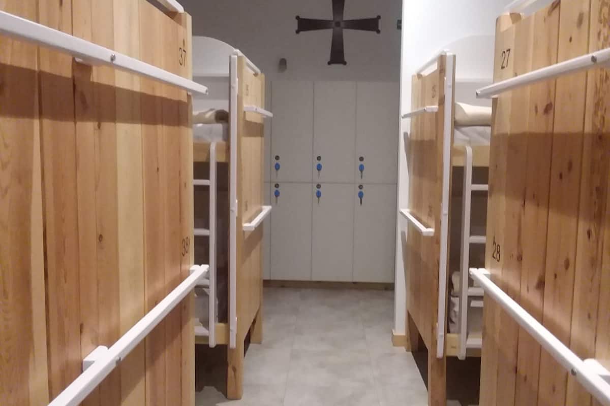Shared Dormitory, Mixed Dorm, Shared Bathroom (1 bed in a 16-Bed Dormitory Room) | 3 bedrooms, soundproofing, WiFi (free), bed sheets