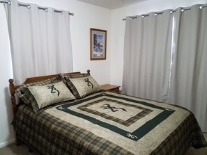 2 Schlafzimmer, Bügeleisen/Bügelbrett, kostenloses WLAN, Bettwäsche