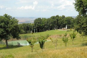 A szálláshely külső területei