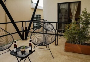 Deluxe Studio, 1 King Bed, Terrace | Terrace/patio