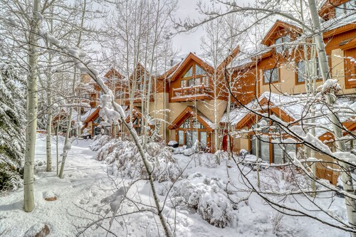 ski-in/out condo with pool, hot tub, & tennis - walk to lifts