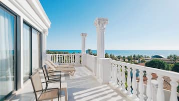 King Suite | Terrace/patio