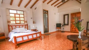 Studio Suite Superior, 1 giường cỡ king, phòng tắm riêng, quang cảnh núi