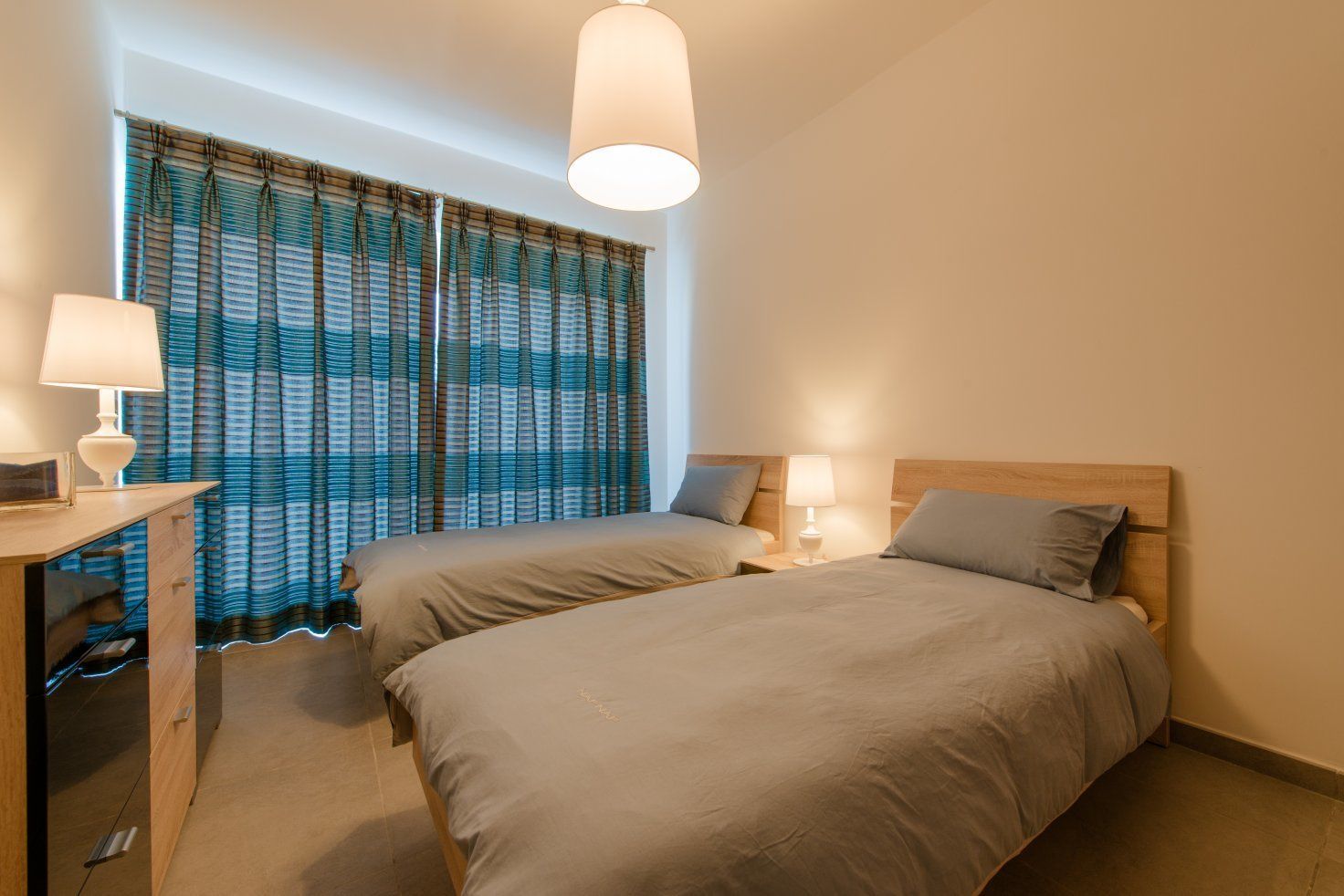 2 chambres, espace de travail pour ordinateur portable, Wi-Fi gratuit