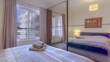 Apartamento (3 Bedrooms) | 3 quartos, roupa de cama