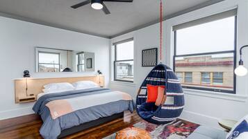 Luxury Suite, Private Bathroom, Corner