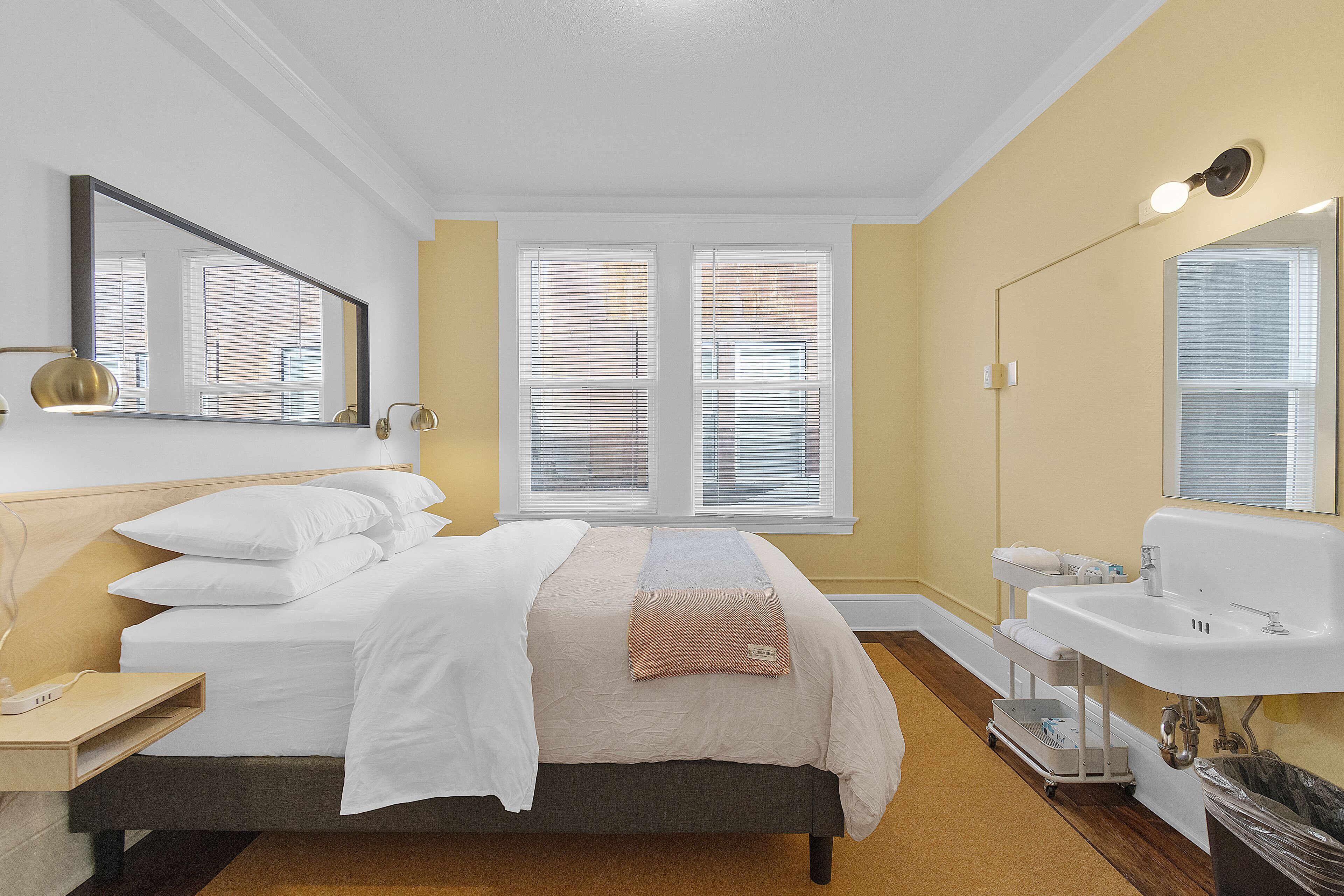 1 bedroom, blackout curtains, free wifi, bed sheets